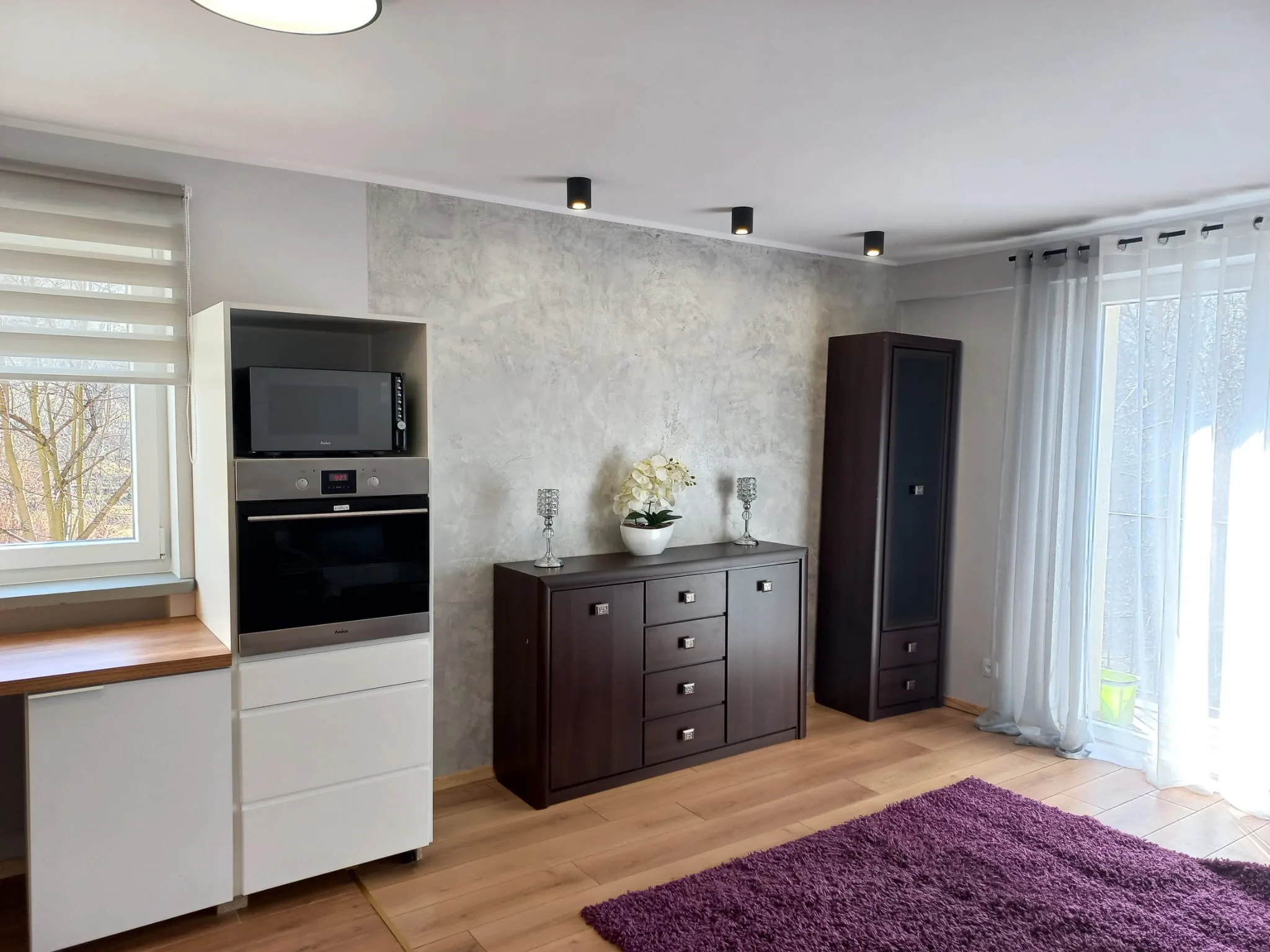3 pokoje. 1 piętro. Balkon . Wzgórze Grota Roweckiego